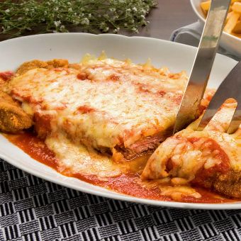 Featured mobile: Sem ideia para o jantar? Aprenda esta receita fácil de bife à parmegiana