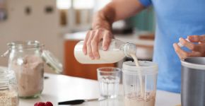 Dieta rica em proteína e pobre em fibras: entenda os riscos para a saúde