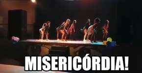 Mãe surta durante coreografia sexy da filha e vira o novo meme