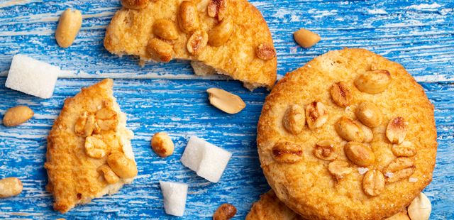 Biscoito de amendoim de 2 ingredientes: o cookie mais fácil que existe