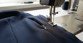 O fim do zíper comum: cada vez mais pessoas estão optando por essa alternativa de fecho invisível mais moderna e elegante para valorizar vestidos e saias