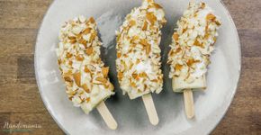 Picolé de banana com amêndoas refresca e é sobremesa saudável