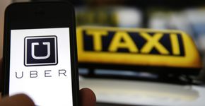 Haddad assina decreto que libera Uber em São Paulo