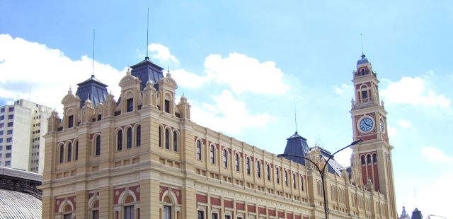 Pertinho do trem: conheça museus em SP próximos da CPTM