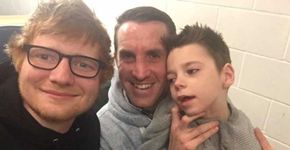 Ed Sheeran realiza sonho de menino de 6 anos com doença rara