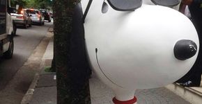 Estátua do Snoopy é encontrada acorrentada em poste nos Jardins