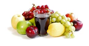 Beba sucos de frutas naturais para viver mais