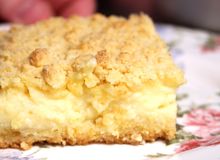 Featured side: Bolo farofa: receita fácil com creme que fica crocante por cima