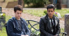 Ator de ’13 Reasons Why’ diz que fazia bullying na escola