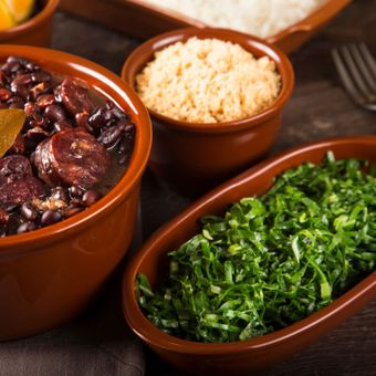 Featured mobile: 6 receitas de feijoada fáceis e saborosas para o almoço de sábado