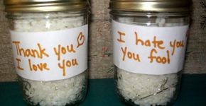 Experimento com água e arroz mostra o poder positivo e negativo das palavras