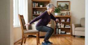 Exercícios essenciais para fortalecer as pernas e prevenir quedas em idosos
