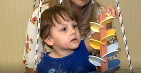 Rafael, de 4 anos, é autista e surpreende ao falar só em inglês