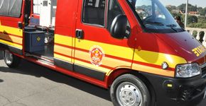 Menina de 10 anos vira intérprete de Bombeiros no resgate de surdos envolvidos em acidente