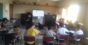 Em Cotia (SP), alunos melhoram a vida da comunidade enquanto aprendem