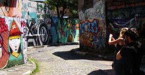O melhor jeito de conhecer São Paulo é a pé ou de transporte público