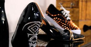 Aprenda a customizar sapatos e acessórios em curso on-line