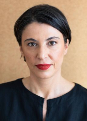 A escritora Giovana Madalosso