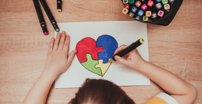 Estudo aponta relação entre autismo e a idade dos pais