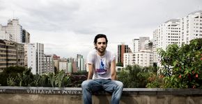 Thiago Petit se apresenta no Studio SP