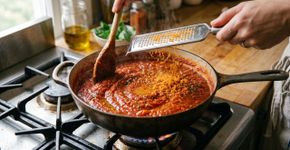 Para fazer molho de tomate caseiro, não coloque açúcar, mas sim cenoura ralada