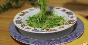 Spaghetti de abobrinha alho e óleo: Low Carb e cheio de sabor