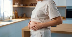 Bebida simples e barata detona o inchaço abdominal em pouco tempo