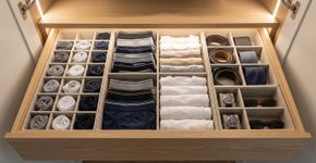Antes de descartar as caixas de papelão, experimente estas 3 ideias alemãs para reutilizá-las e criar organizadores para sua casa