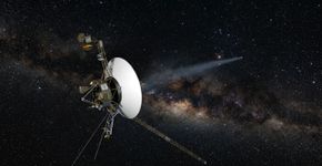 Um grupo de astrônomos amadores acabou de “ouvir” um sinal a 25 bilhões de quilômetros de distância, confirmando que a Voyager 1 ainda está transmitindo das regiões externas do Sistema Solar