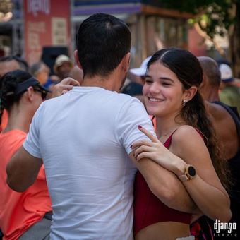 Featured mobile: O coletivo que usa o forró para combater solidão, ansiedade e depressão em São Paulo