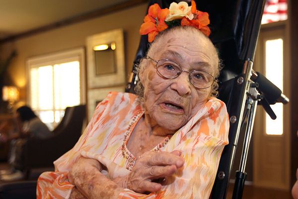 Gertrude Weaver - 116 anos (EUA - 04/07/1898) - Imagem: Danny Johnston - AP