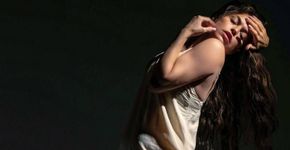 ‘Valsa nº 6’, clássico de Nelson Rodrigues, ganha montagem intimista e visceral no Teatro Sérgio Cardoso