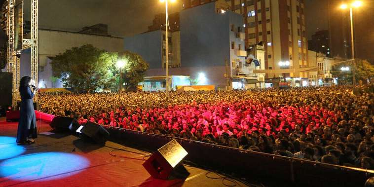Featured main: De Thiaguinho e Luísa Sonza a Manu Chao e Joelma: veja a programação completa por palco, horários e esquema de transporte para curtir as 24h de shows gratuitos na Virada Cultural 2026 de SP.