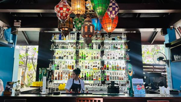 Bar do Burasari, em Phuket