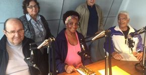 Rádio 60.0: conheça o veículo feito por idosos