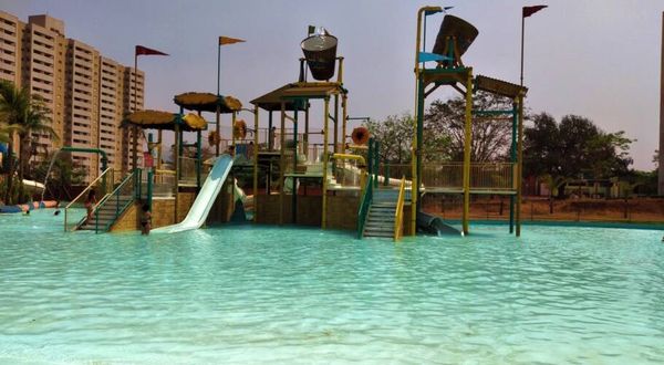 Área para as crianças do Hot Beach