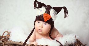 Gorros fofos e divertidos ‘fazem a cabeça’ <br>das crianças no frio