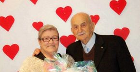 Idosos morrem de mãos dadas após 65 anos de casamento