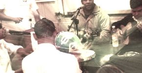 O samba de quem vê com ouvidos, tato e imaginação
