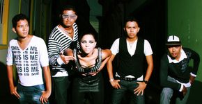 O tecnobrega da Gang do Eletro no palco do Sesc Pompeia