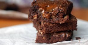Aprenda como fazer o brownie de chocolate com doce de leite do filme ‘Um Lugar Chamado Notting Hill’