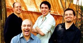 Grupo Aquilo Del Nisso comemora 20 anos de carreira no Sesc Vila Mariana