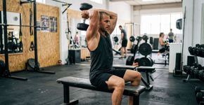 Fazer pilates é bom, mas os especialistas concordam: o melhor exercício para se livrar da flacidez nos braços