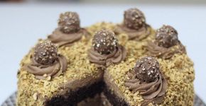 Para surpreender os amigos: aprenda como fazer um Bolo Cheesecake de Nutella
