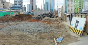 No Largo da Batata, material de construção é alvo de preocupação dos manifestantes