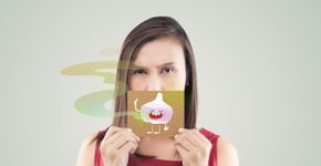 Pesquisadores apontam o melhor alimento para mau hálito de alho