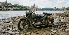 O nível do Danúbio caiu em Budapeste e revelou uma motocicleta militar, dois soldados e minas escondidos desde a Segunda Guerra Mundial