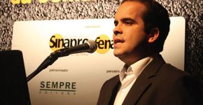Debate e bate-papo com Guilherme de Almeida Prado