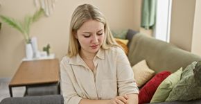 Manchas na pele e perda de sensibilidade? Fique atento à hanseníase