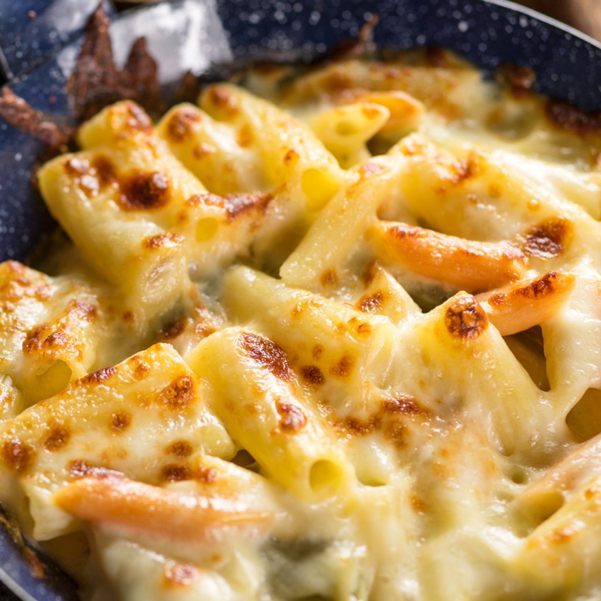 Faça um macarrão delicioso, fácil e sem sujar panelas para o almoço